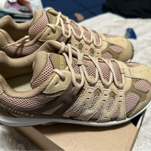 Merrell Women's Beige and Pink Athletic Shoes